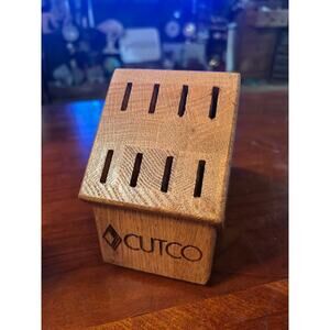 CUTCO 8-Slot Steak Knife Block. Wood Made In USA. Counter top. Honey Oak